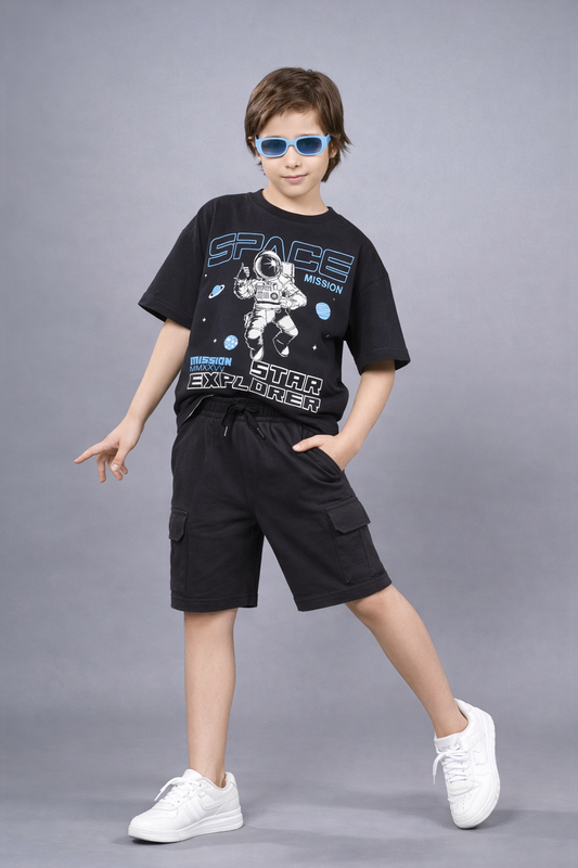 Boys Trendy Oversized T-Shirt & Cargo Shorts Set