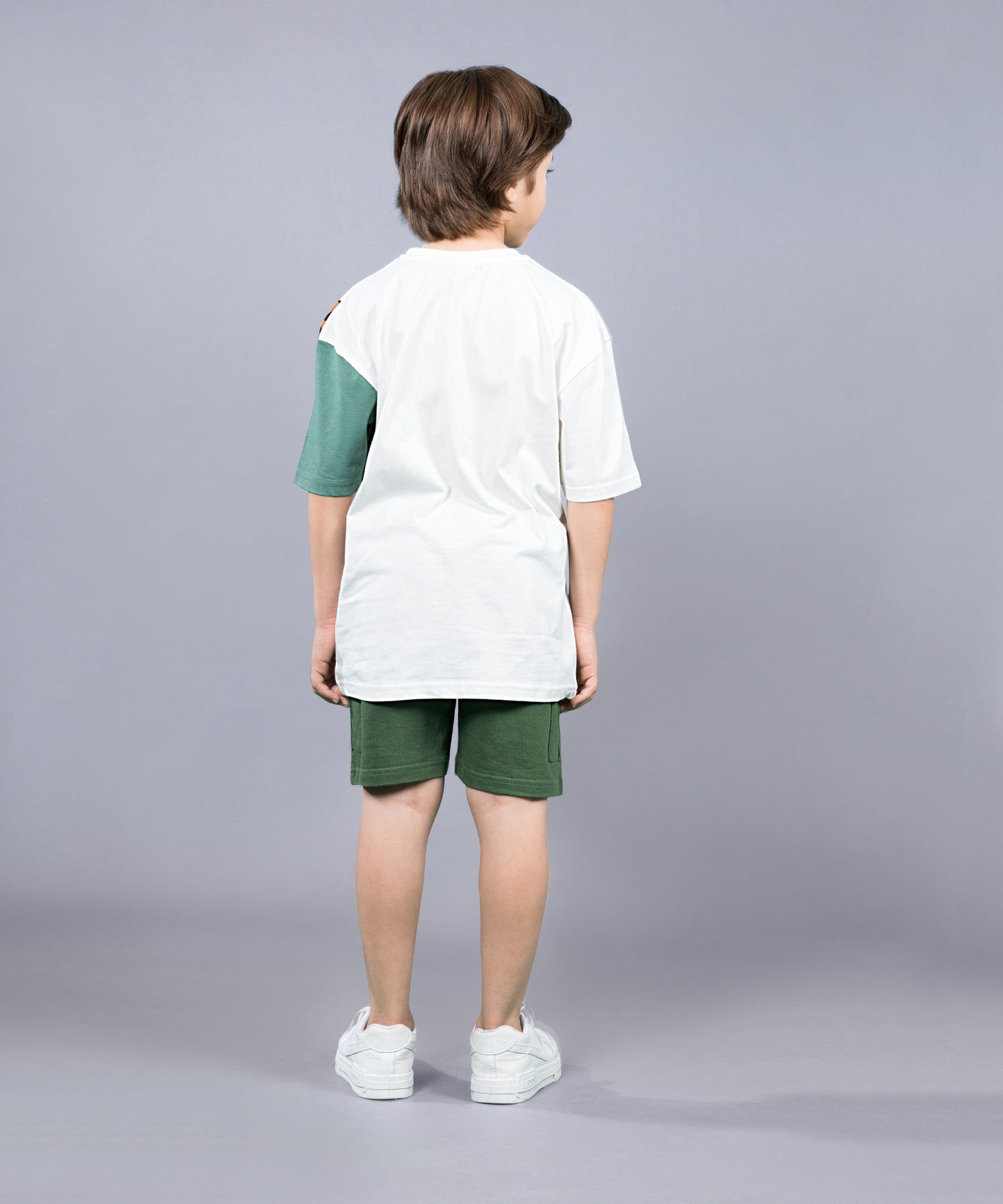 Boys Trendy Oversized T-Shirt & Cargo Shorts Set